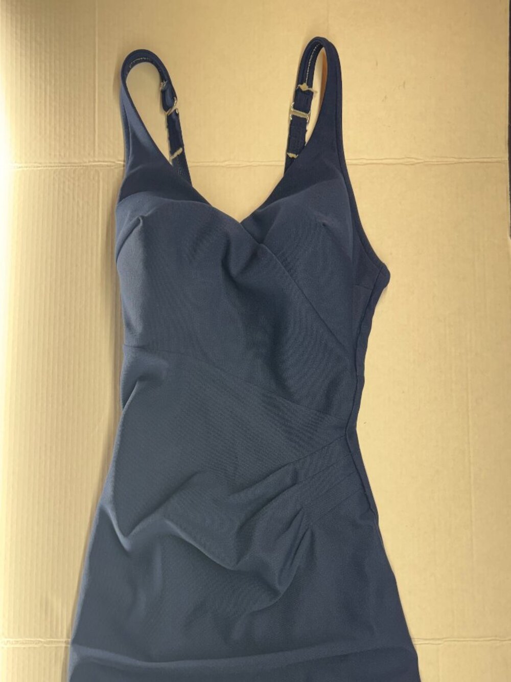 VINTAGE 19060'S BATHING SUIT WITH BUILT IN BRA STRUCTURE 40D